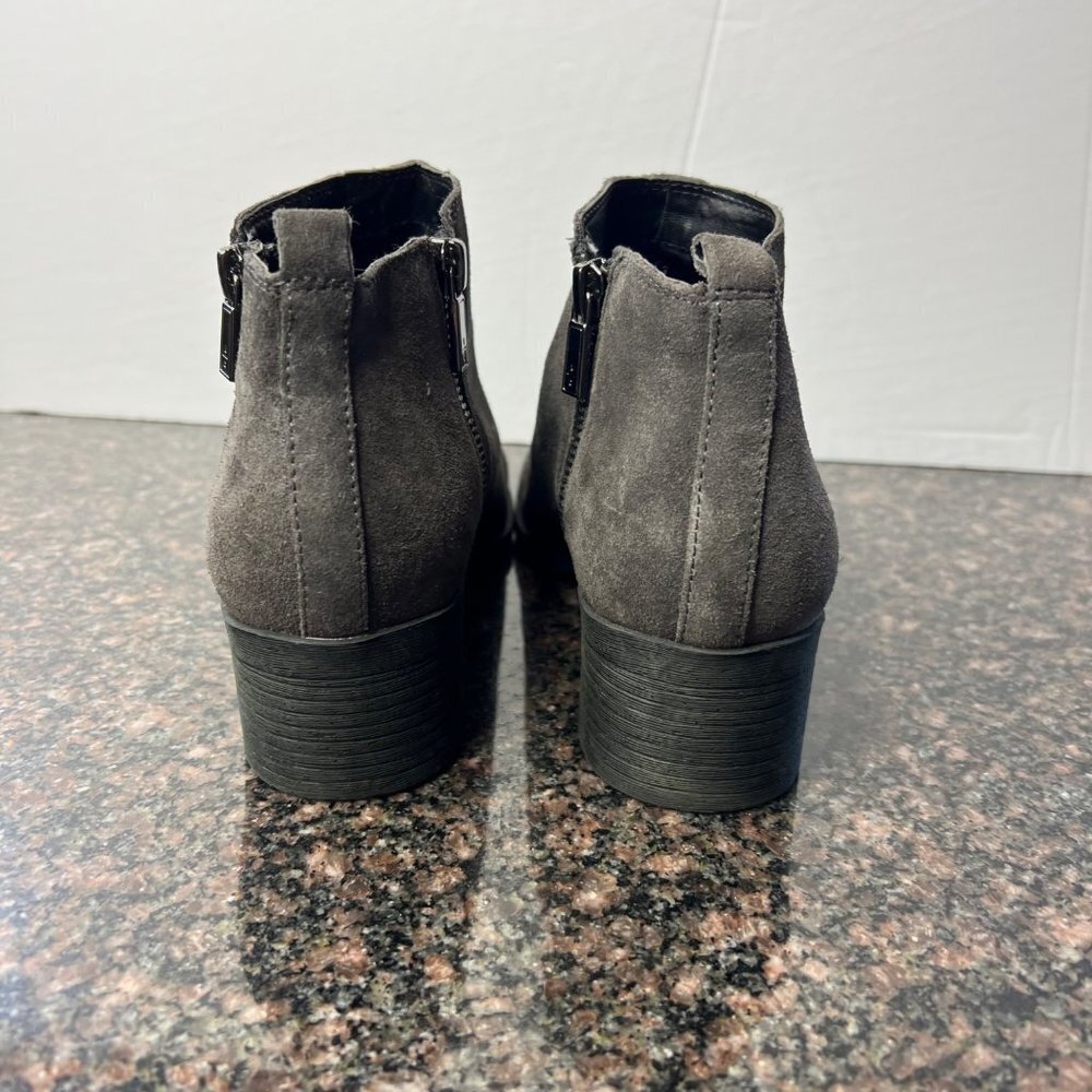 Kenneth Cole DARA Gray Leather Ankle Boot Suede Bootie Heeled Size 8 - Picture 7 of 10